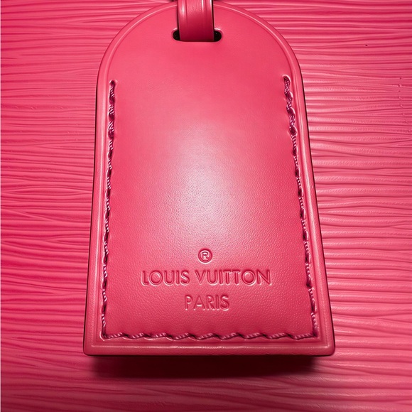 Louis Vuitton Kleber PM Handbag – Pink Epi Leather 💖
✔ 100% Authentic - Picture 13 of 15